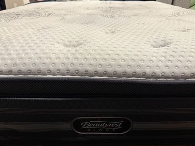 Beautyrest black pillow top king mattress