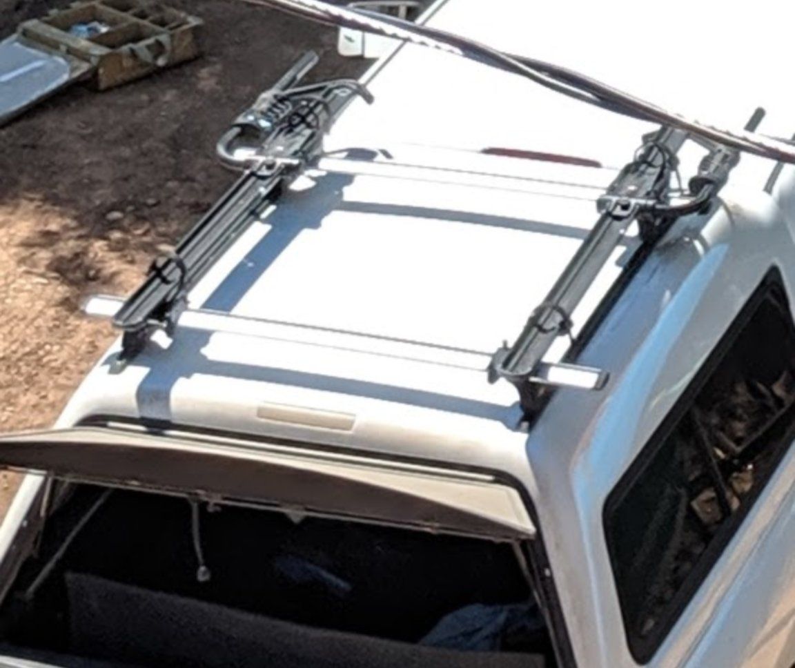 RockyMounts 2 Bike Roof Rack System with Crossbars