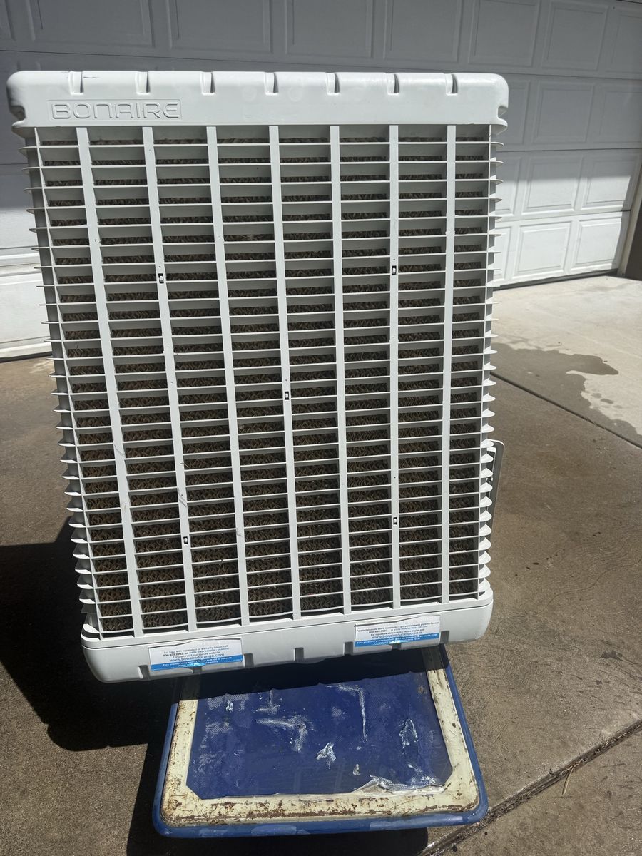 Bonaire Evaporative Cooler/Swamp Cooler Portable w/ Wheels - Excellent Condition