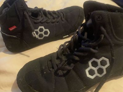 Wrestling shoes Mens 7/Womens 8.5