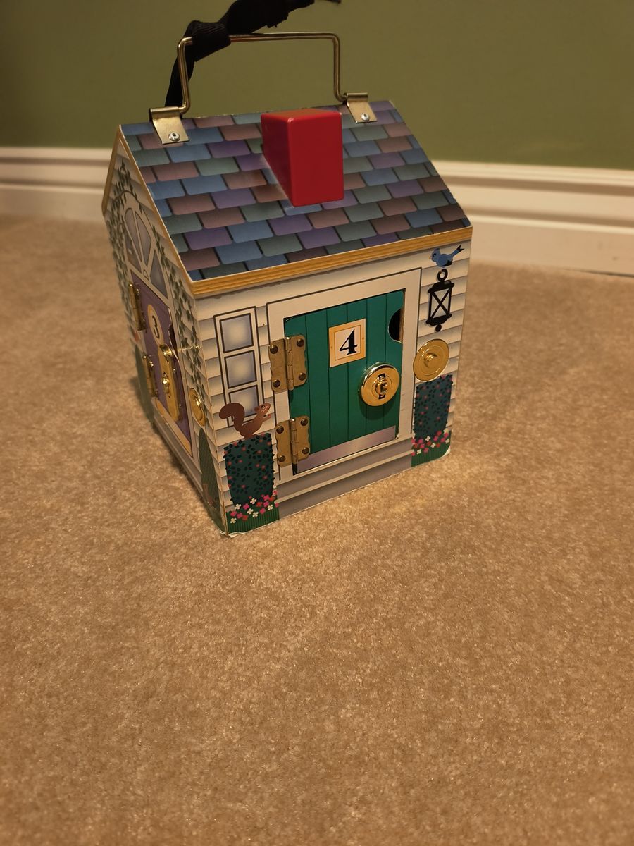 Melissa and Doug Doorbell House