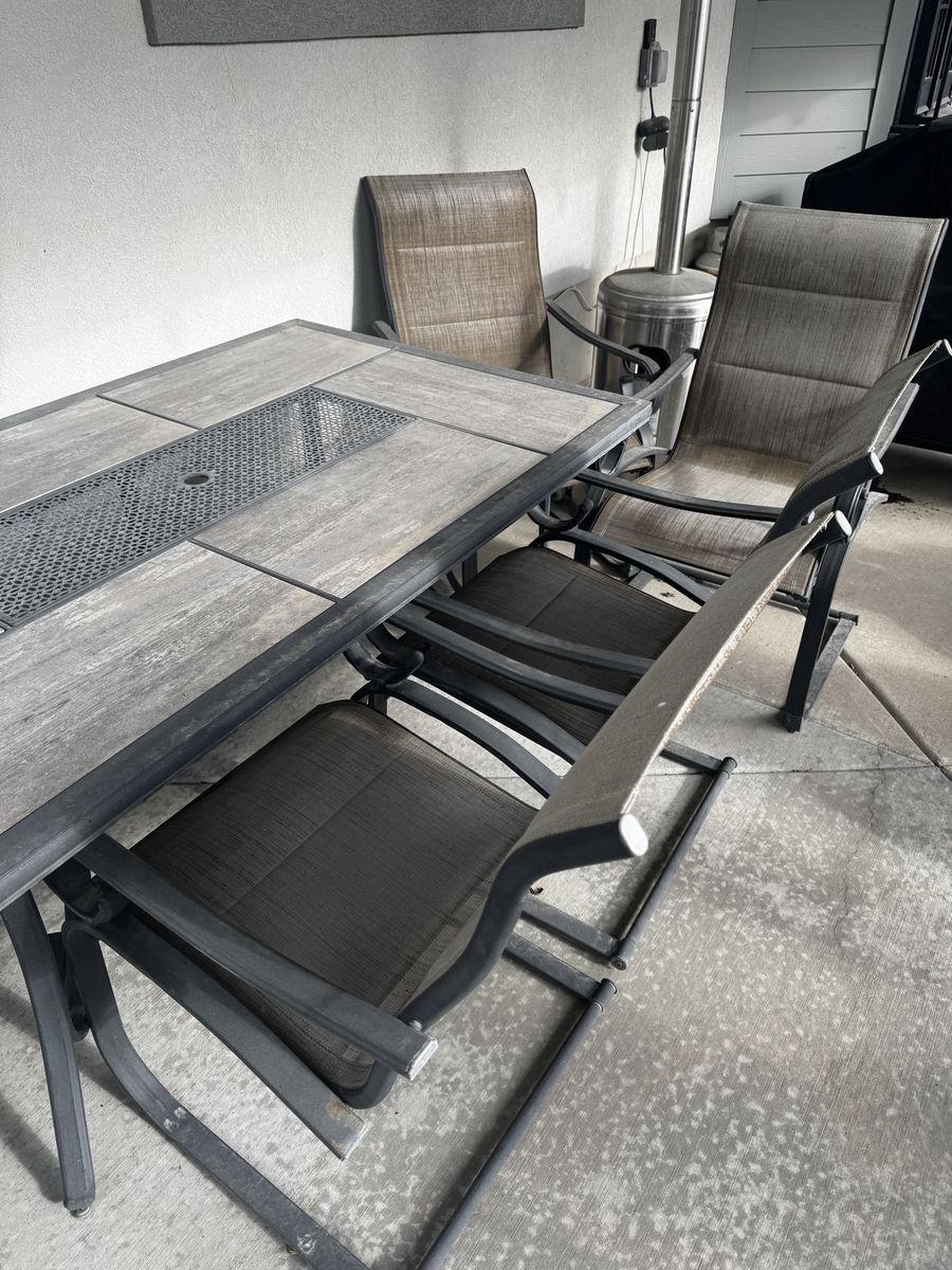 Outdoor Patio Dining Set w/ 6 Chairs - Tiled Tabletop & Metal Frame