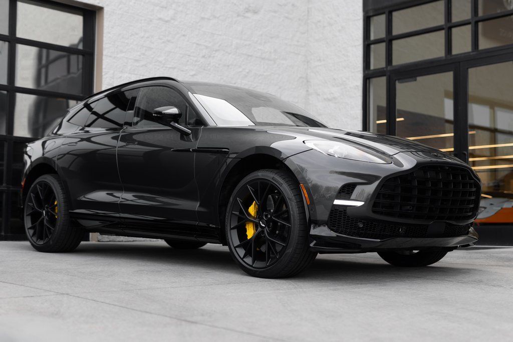 2026 Aston Martin DBX 707