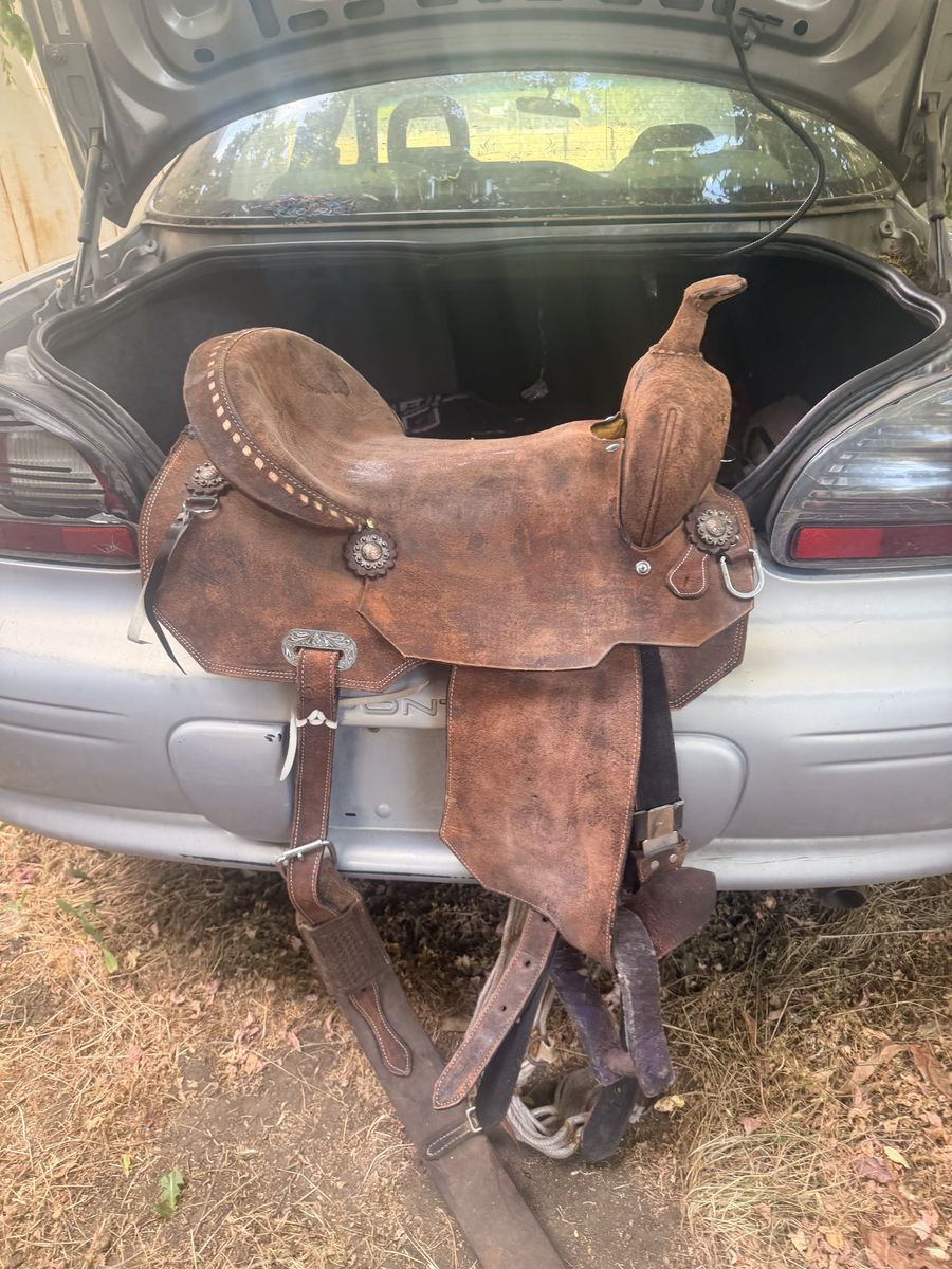 16” western saddle sale or trade