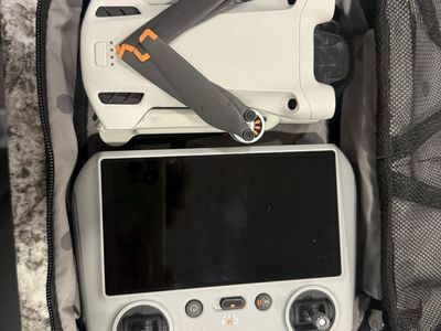 DJI Mini 3 Pro Drone & RC Smart Controller - Excellent Condition with Carrying Case