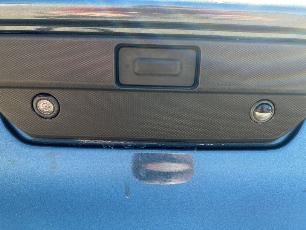 Main image 11