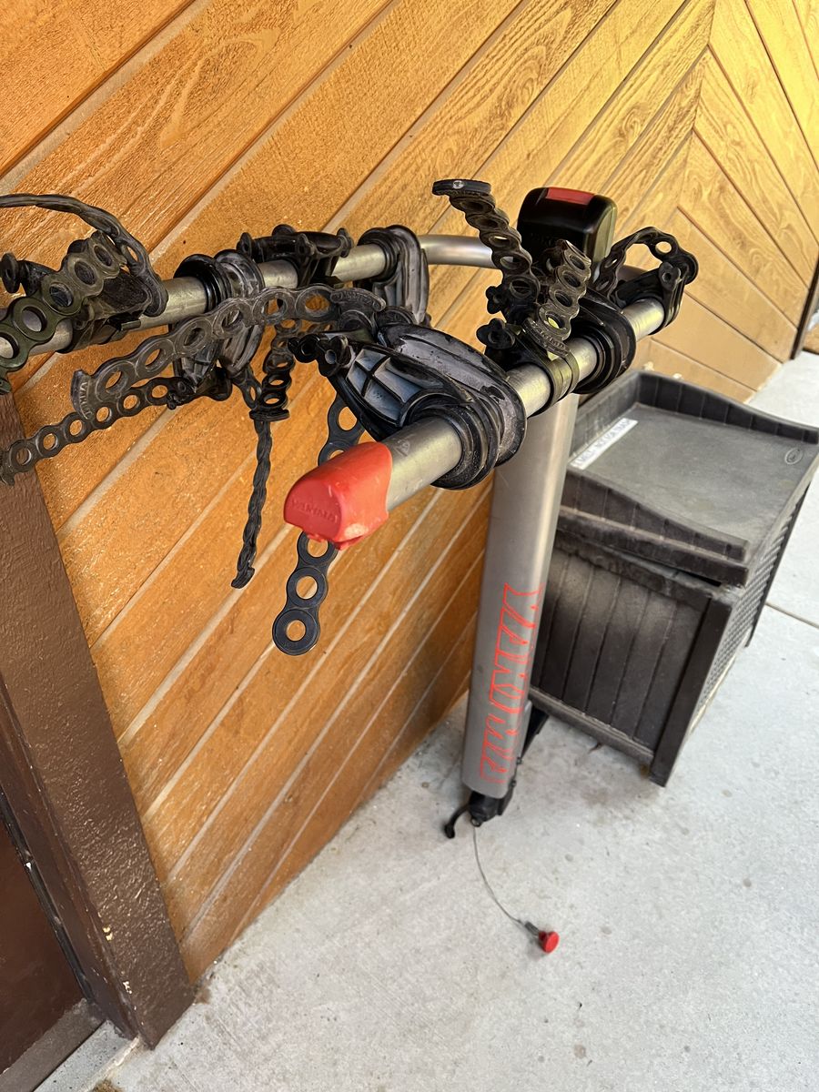 Yakima 4-Bike Hitch Mount Rack 2" or 1" Receiver