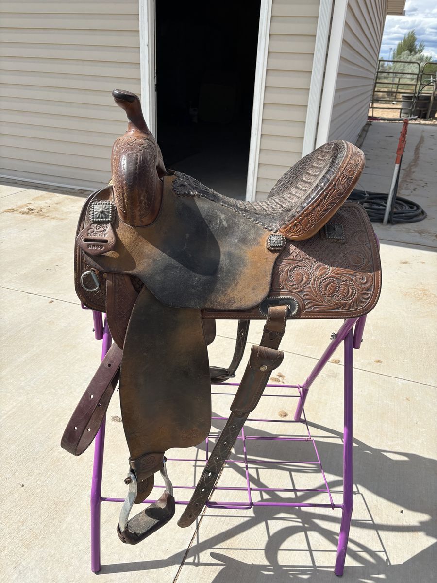 15” Stoney Barrel Saddle