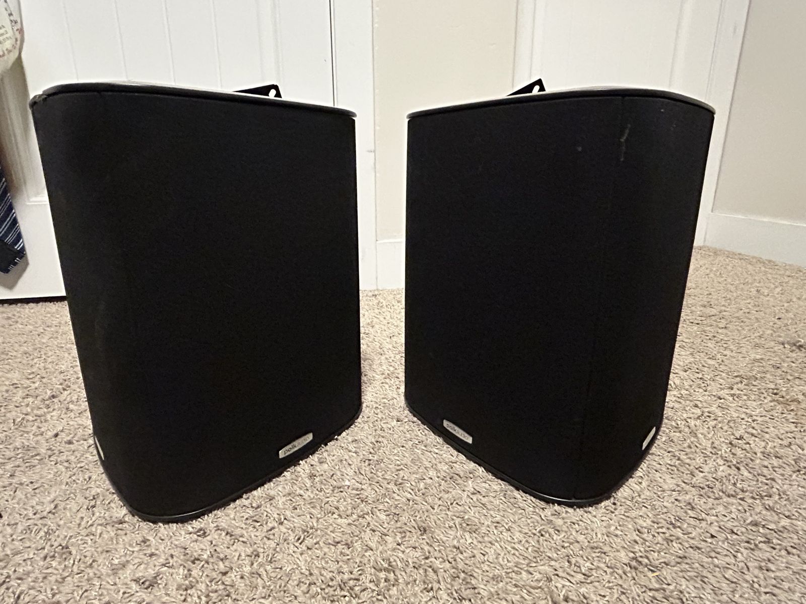 Polk Audio Black Surround Sound Speakers Pair with Mounts