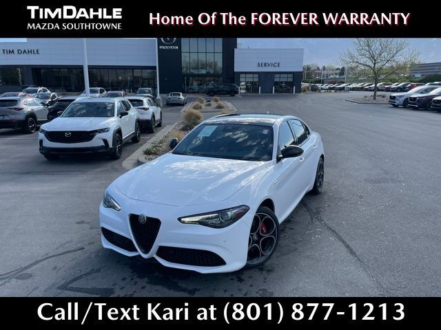 2022 Alfa Romeo Giulia Veloce