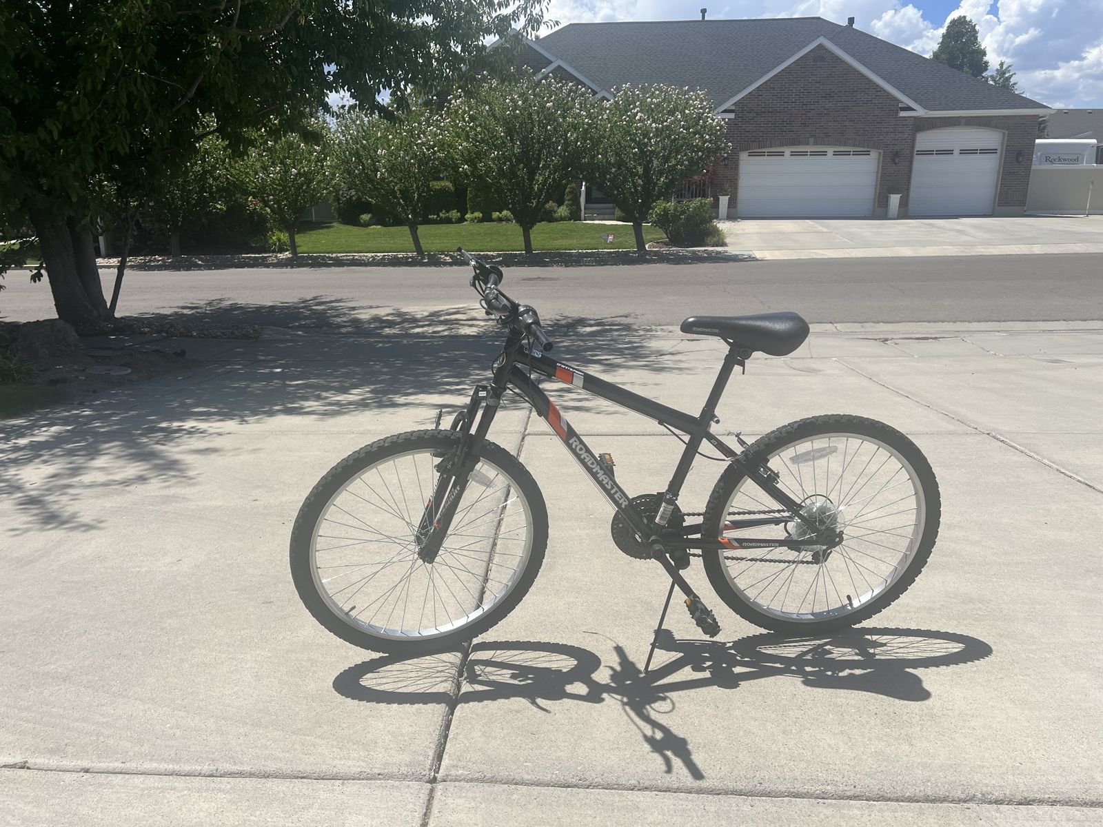 Roadmaster Mountain Bike - Black, Full Suspension, Used