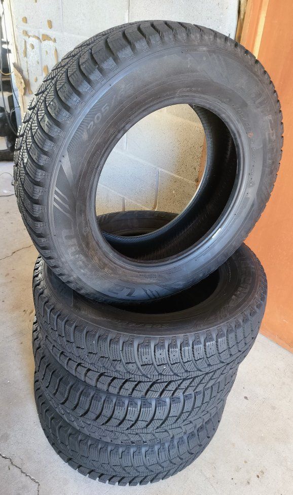 Laufenn I FIT Ice Winter Tires - Set of 4, Size 205/65R15 - Excellent Tread