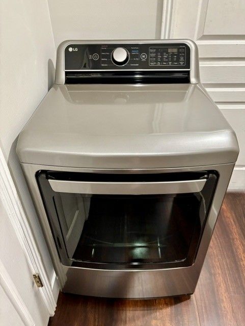 Electric Dryer LG 7.4 cu ft