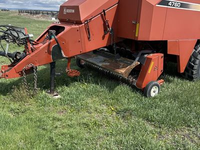 Hesston 4760 Baler