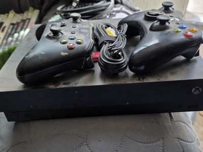 original Xbox consol with connections $50.00 obo
