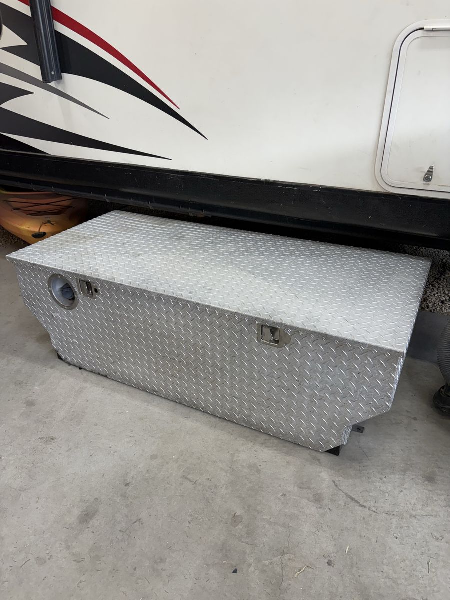 Transfer Tank / Tool Box