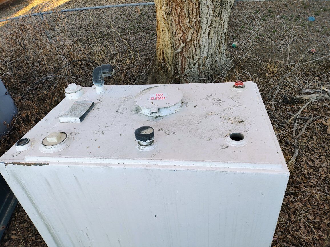 Oil or Fuel Job transfer tank