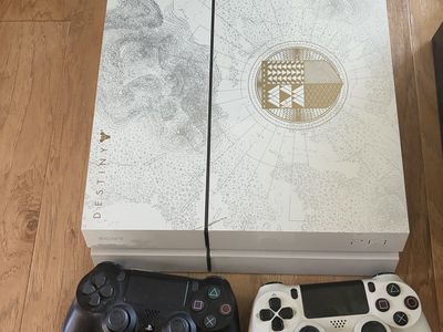 Limited Edition Destiny PS4