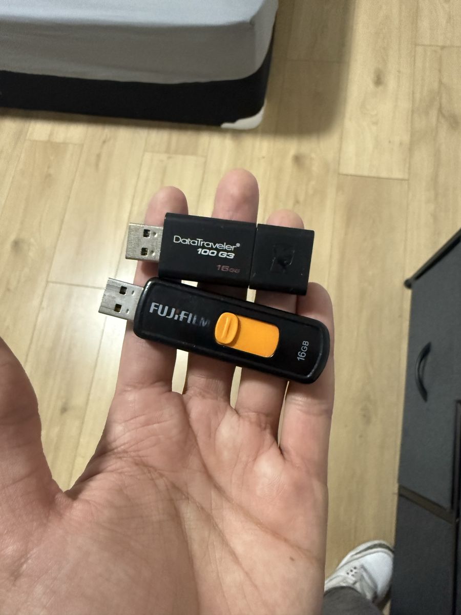 Pendrive 16GB