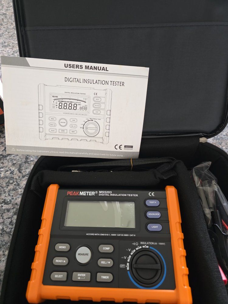 PEAKMETER MS5203 Digital/Analog 50-1000V Insulation Tester Meter with Case
