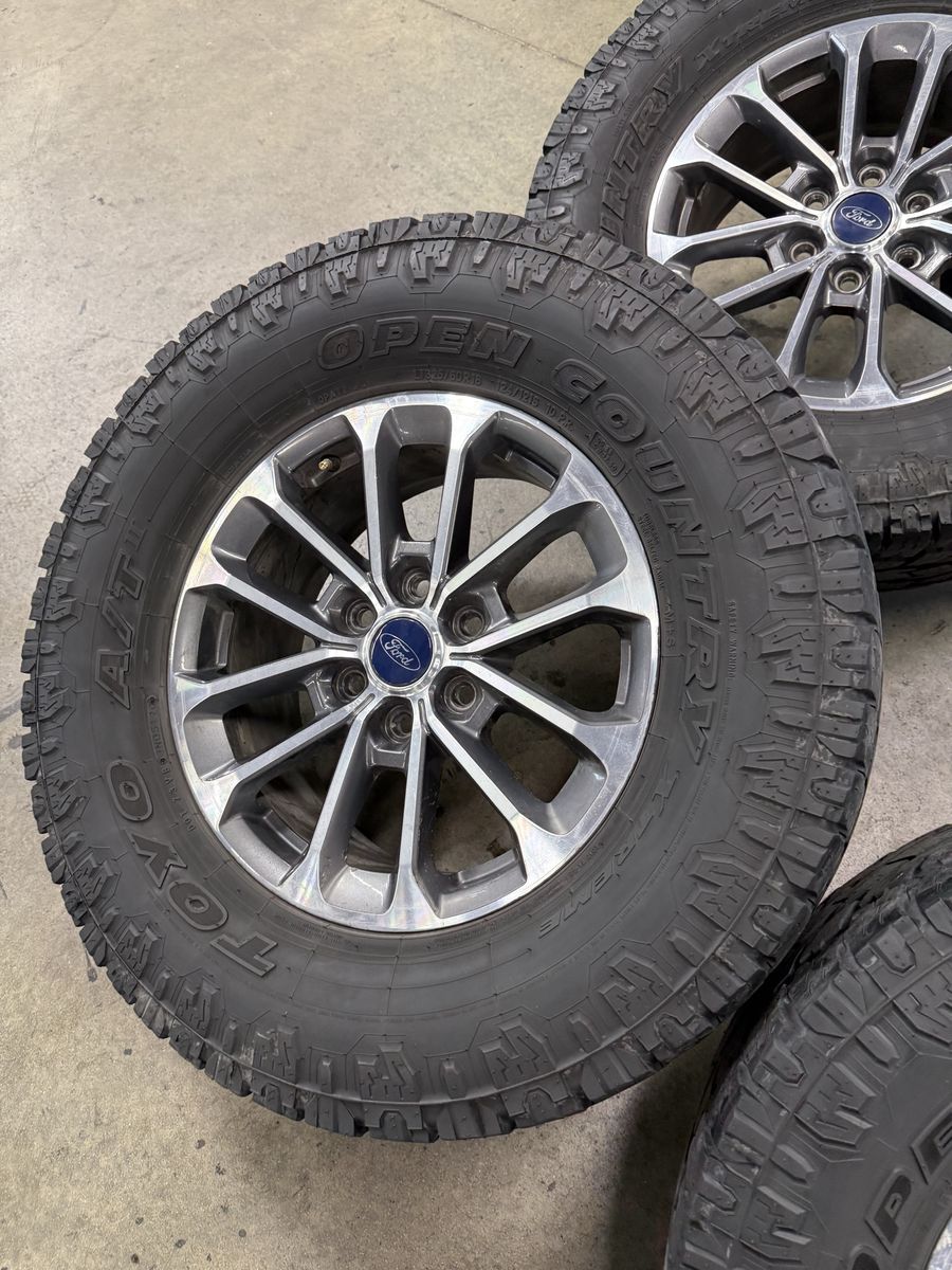 2022 ford f150 sport fx4 18in wheels/ 325/60/18 Toyos