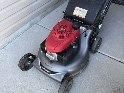 Honda HRR216 Lawn Mower