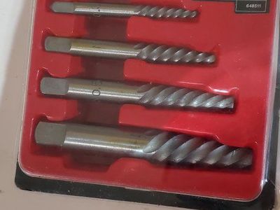 Powerbuilt 6-Piece Easy Out Screw Extracto