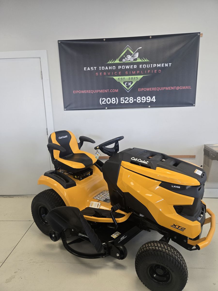 Cub Cadet Tractor Riding Lawn Mower