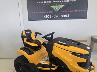 Cub Cadet Tractor Riding Lawn Mower