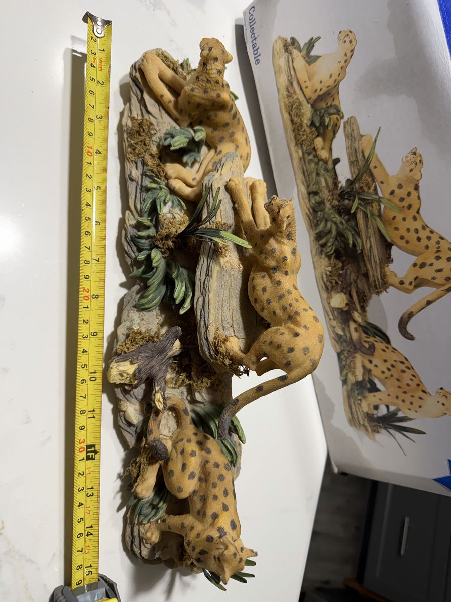 Main image 4