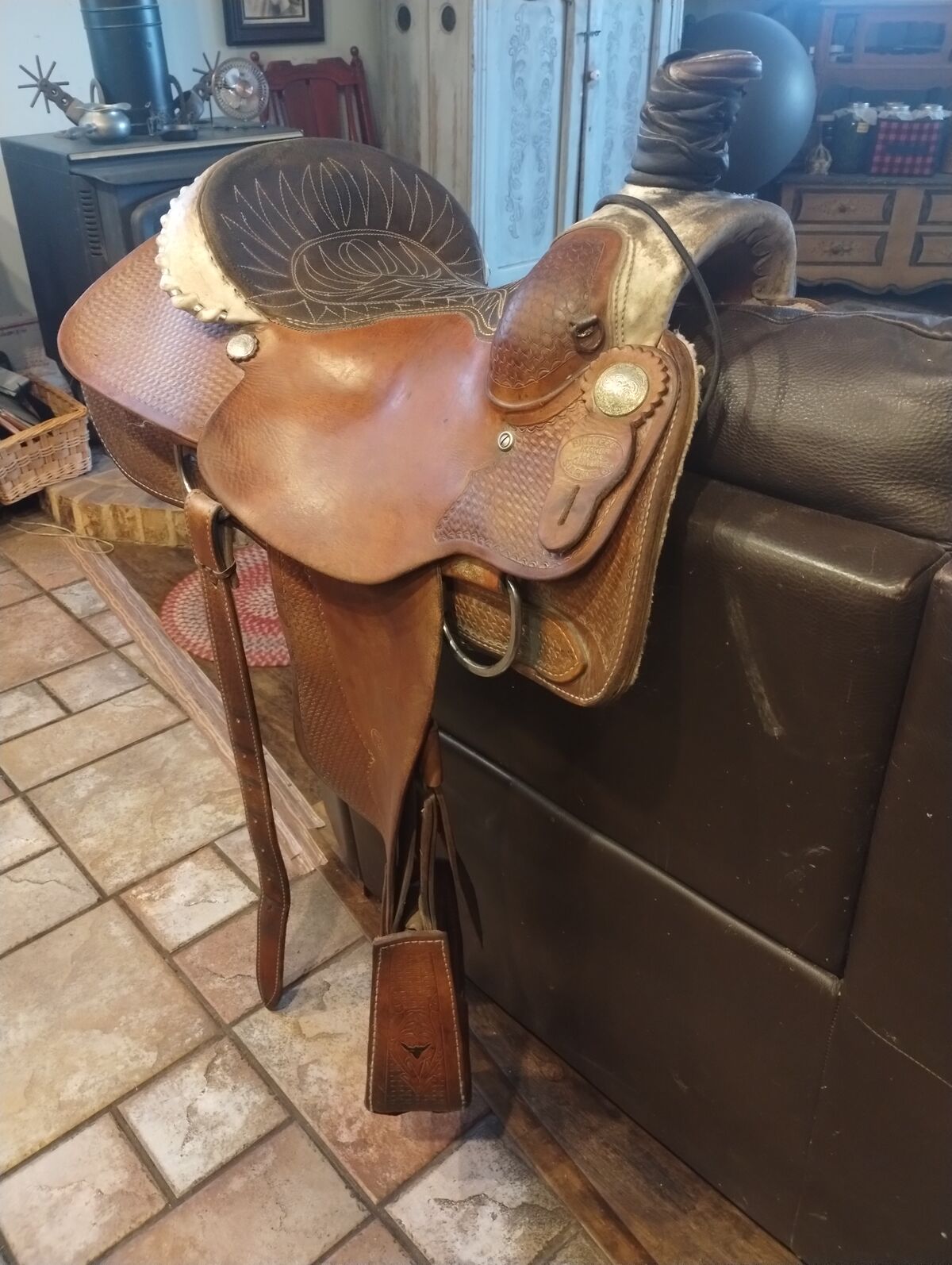 PRICED TO SELL!  GENUINE BILLY COOK MAKER 16 " ROPE SADDLE