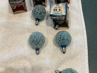 GE Lighted Ice Bulbs