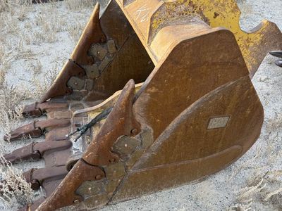 CAT 320 Excavator Buckets