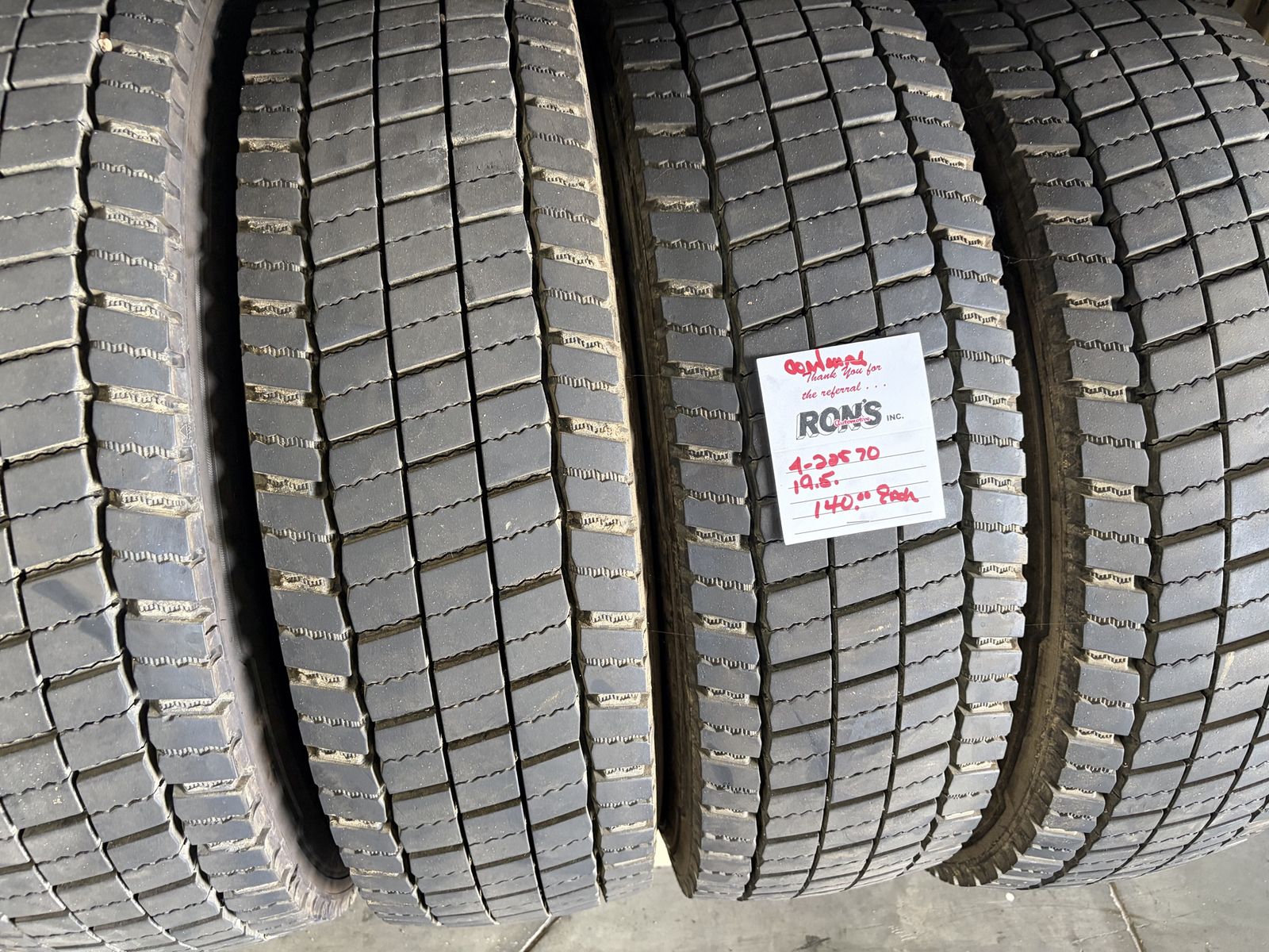 19.5 tires Like New!!! Continental Conti Hybrid HS3 Truck Tires 225/70R19.5 (4 rear/drive) (3 front/steer) 100 percent tread!