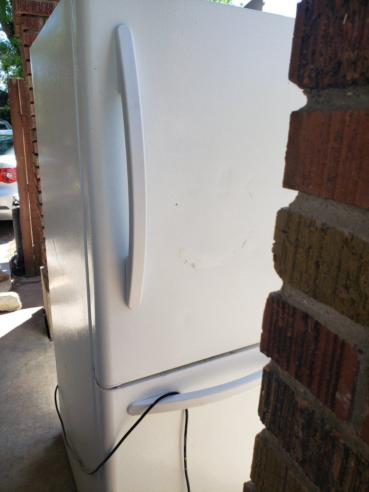 Refrigerator for parts or scrap