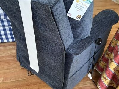 BRAND NEW: Golden PR527 Cloud Elite Lift Chair with Twilight, Heatwave & Nirvana Massage - Ashton Inc Blue Fabric