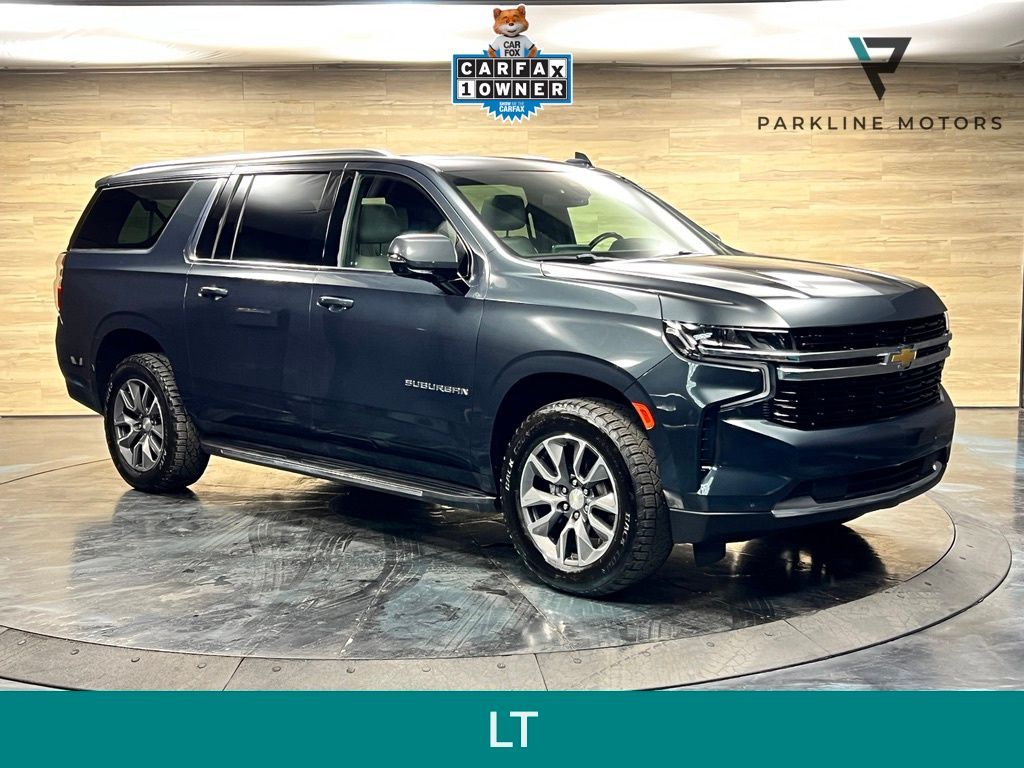 2022 Chevrolet Suburban LT