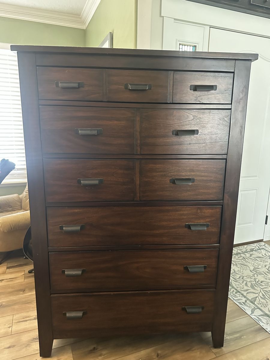 Chest of drawers, two nightstands
