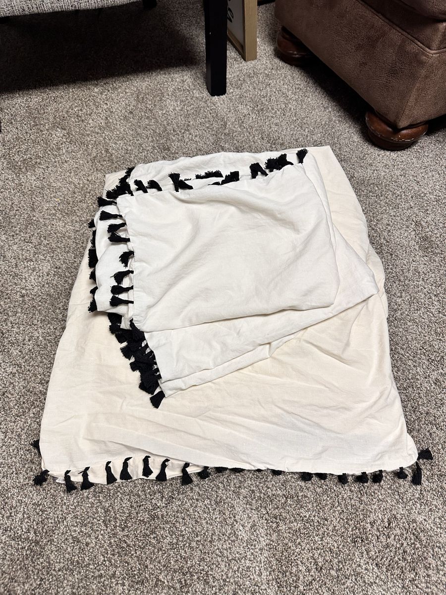 Main image 2