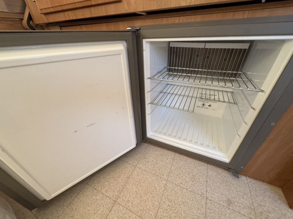 Main image 12