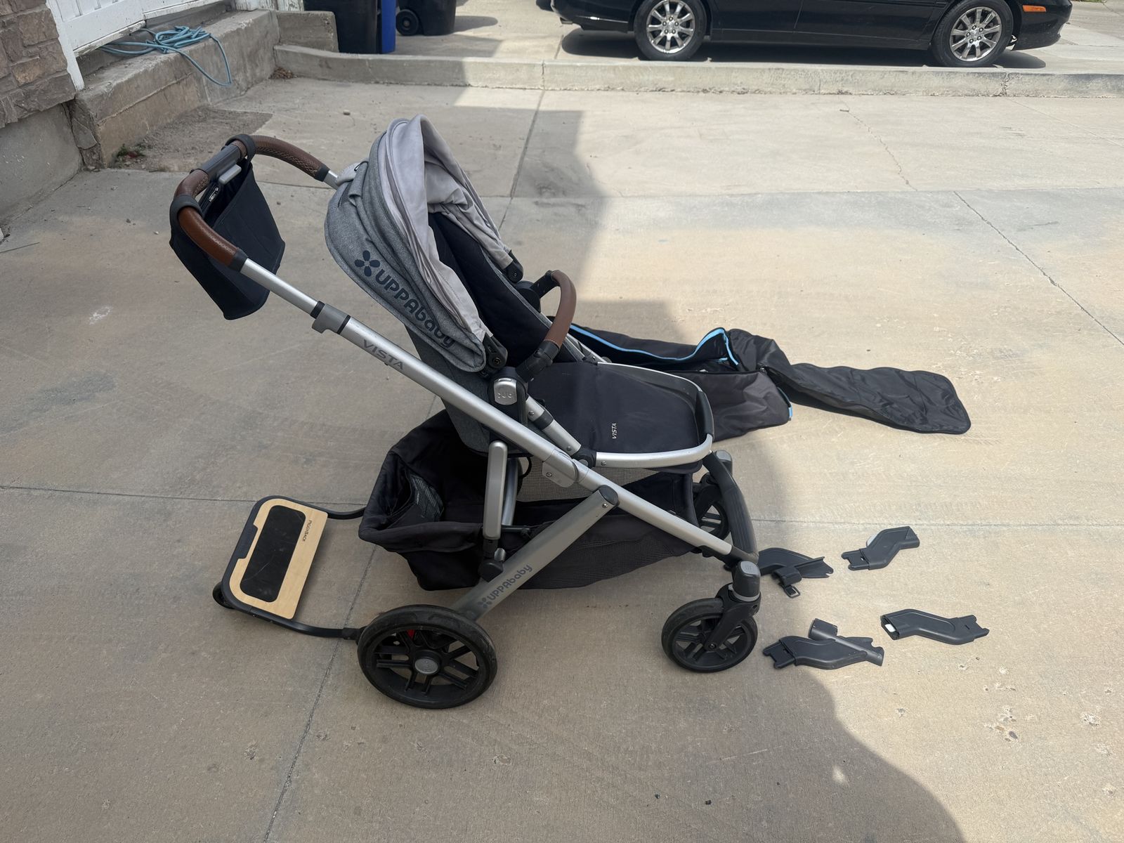 Uppababy Vista 2 Stroller and accessories.