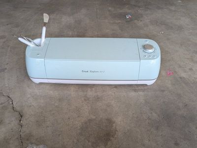 Cricut Explore Air 2 Cutting Machine Mint Green with Tools and Vinyl Roll