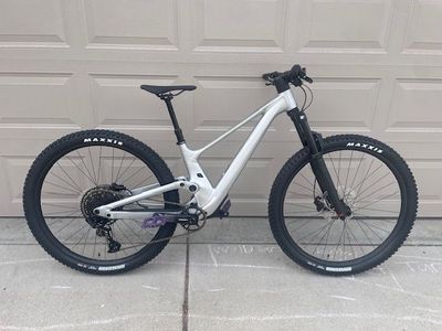 Scott Genius 940 (Small) - Brand-New