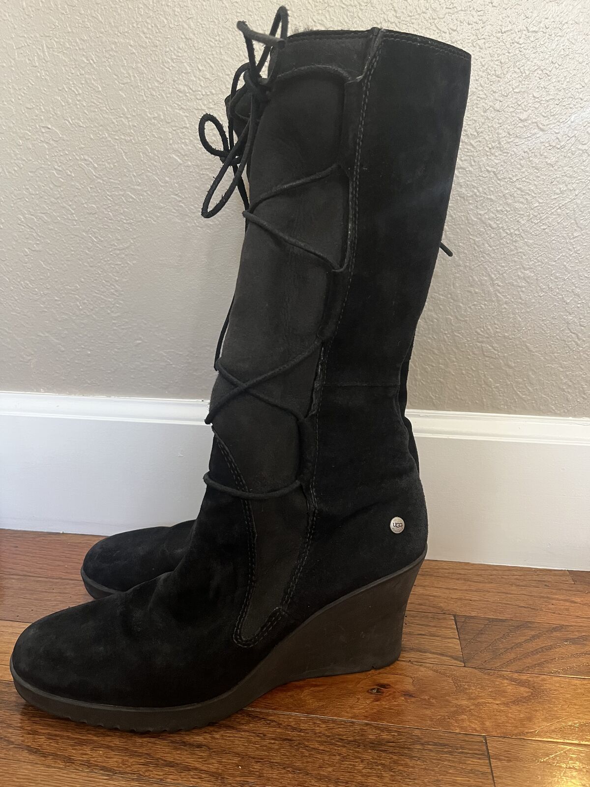 Ugg Elsey 5596 Ugg Wedge Lace Up Shearling Boots Women’s Size 10