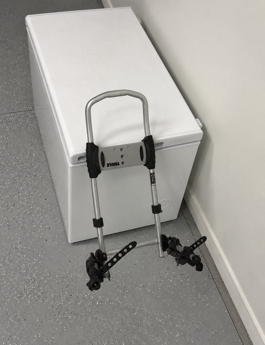 Thule Trunk Mounted 2-Bike Rack Carrier