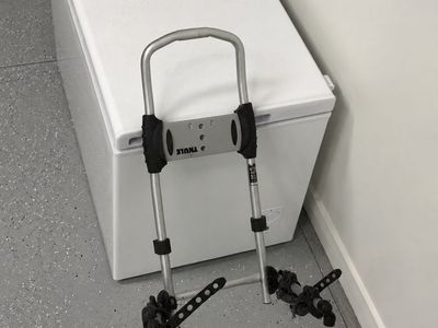 Thule Trunk Mounted 2-Bike Rack Carrier