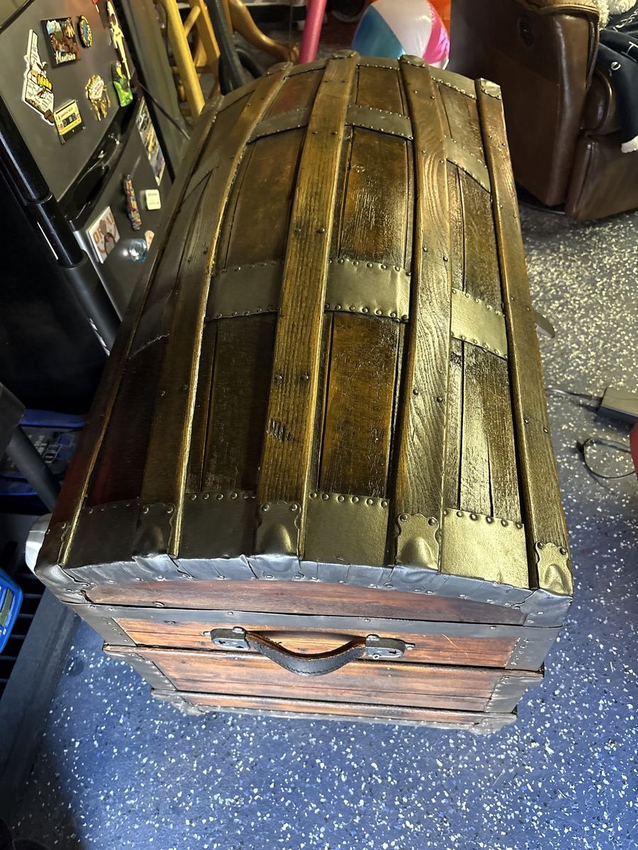 Main image 7