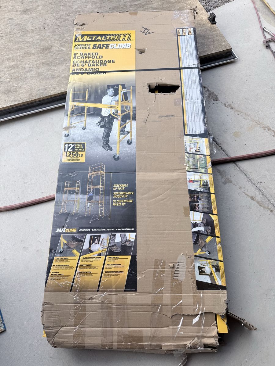 Metaltech Safe Climb 6' Baker Scaffold - 12' Reach, 1250lb Capacity, Stackable