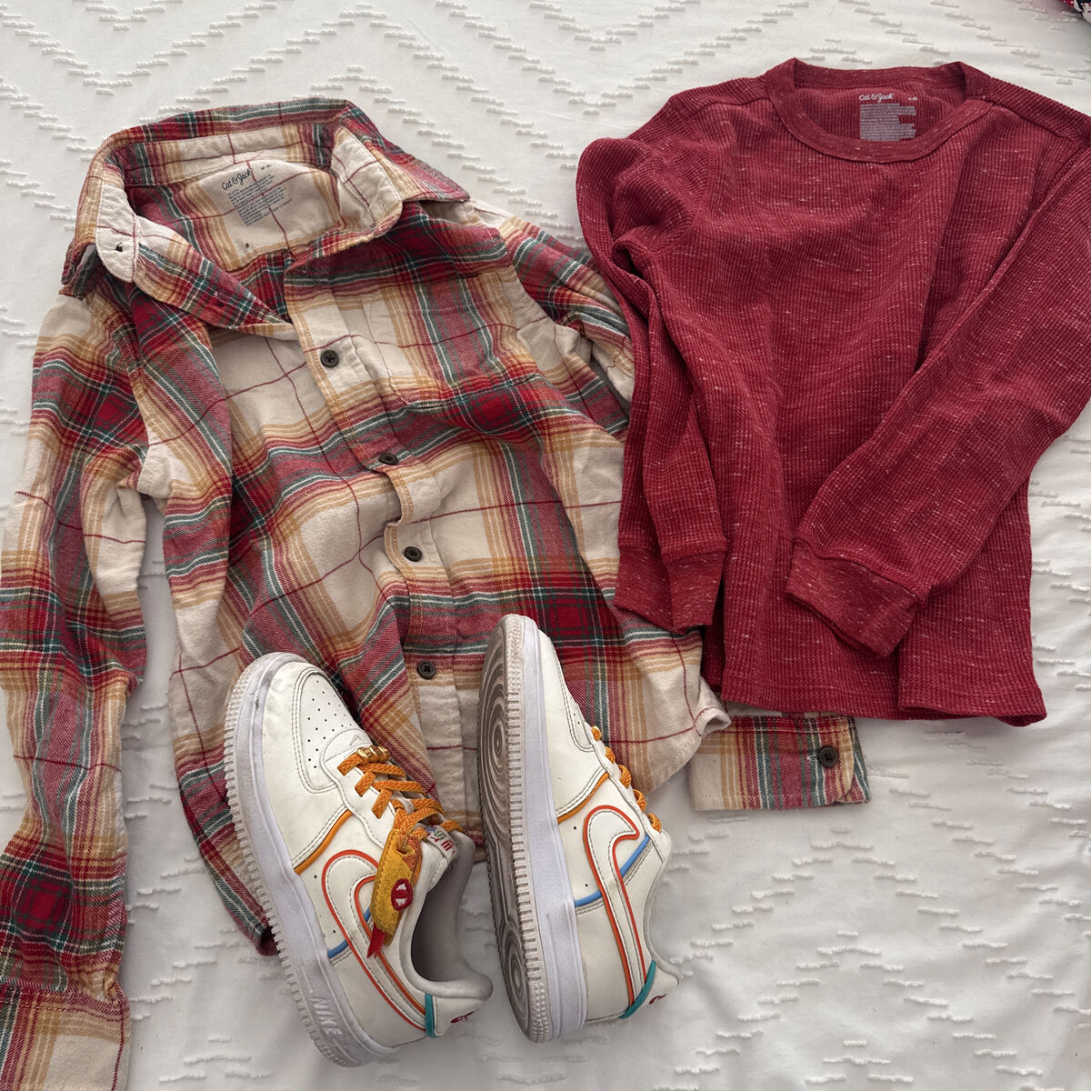 Chinese new year 8 Yo Boy Nike Shoes And 2 shirts