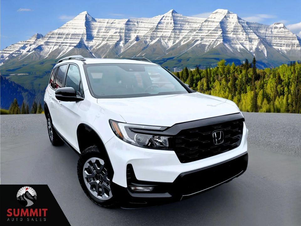 2025 Honda Passport TrailSport — rebuilt & branded title, 23% below market